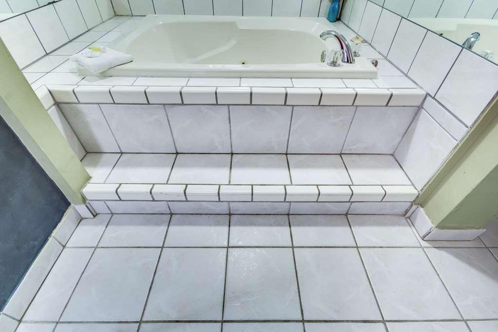 Knights Inn Береа Номер фото